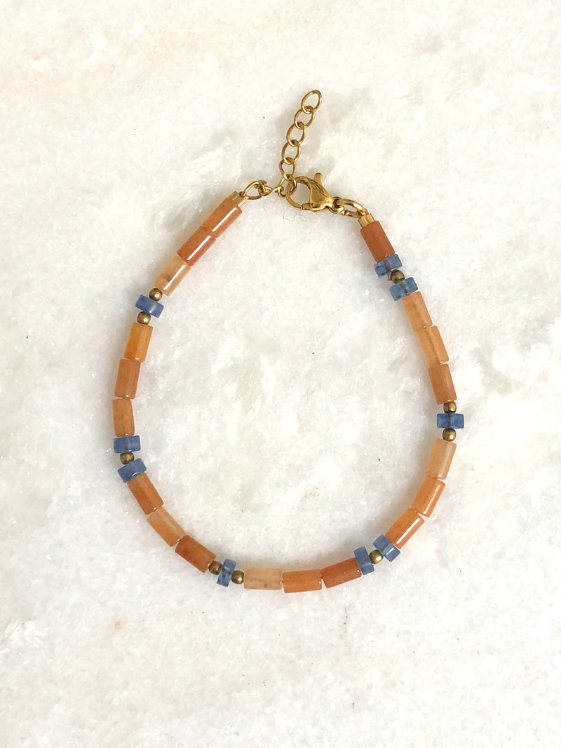 "Bracelet Orange Aventurine and a touch of Blue Sodalite"